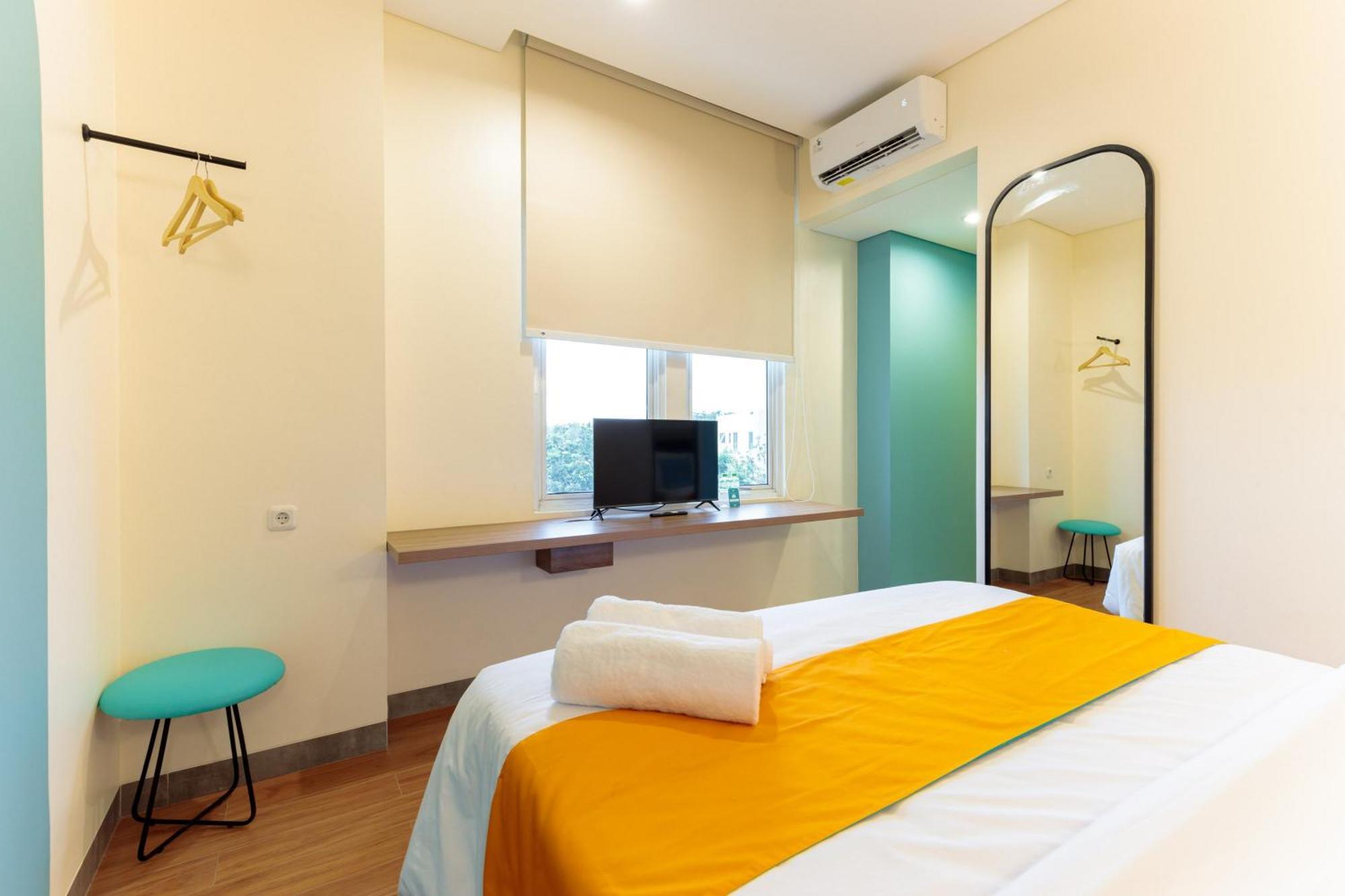 Sans Hotel Kelapa Gading Джакарта Экстерьер фото